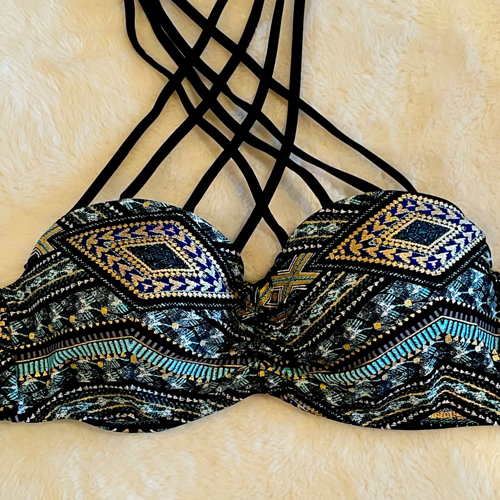 Swimsuit bikini top